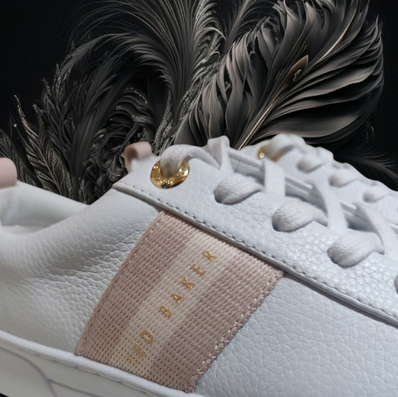 NEW Ted Baker Women Reese Lace Up Leather White/Pink Sneaker. Size 6 - Picture 2 of 15